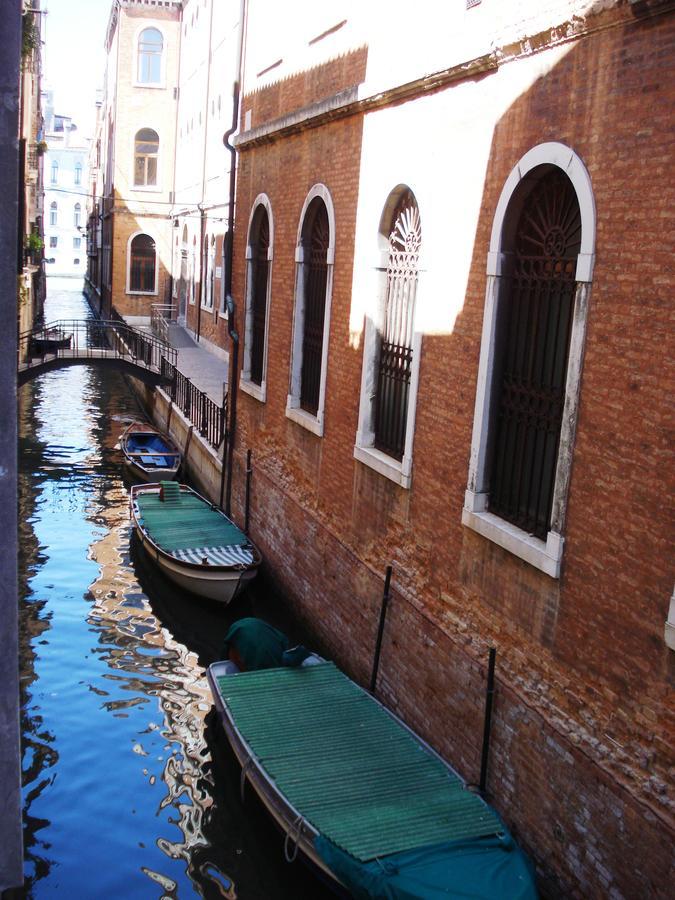 Love Island Venise Extérieur photo