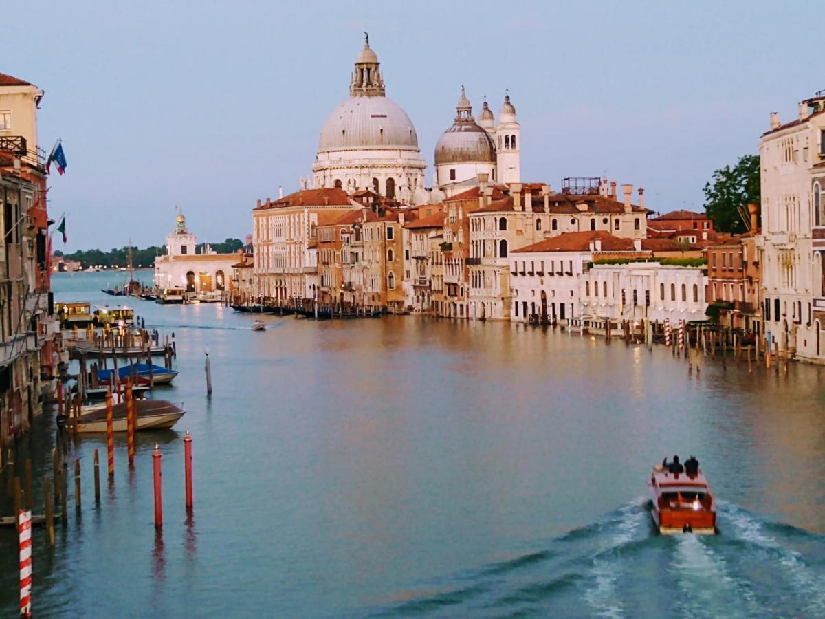 Love Island Venise Extérieur photo